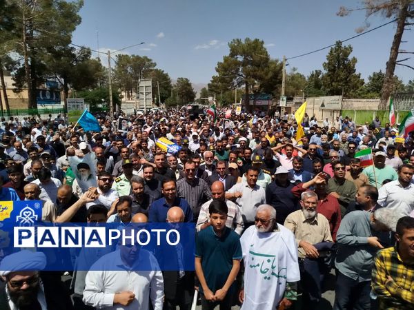 با هدف محکومیت جنایات رژیم کودک کش اسرائیل راهپیمایی جمعه خشم در کاشمر برگزار شد