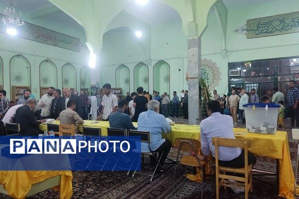 چهاردهمین انتخابات ریاست‌جمهوری در مسجد انقلاب بجنورد