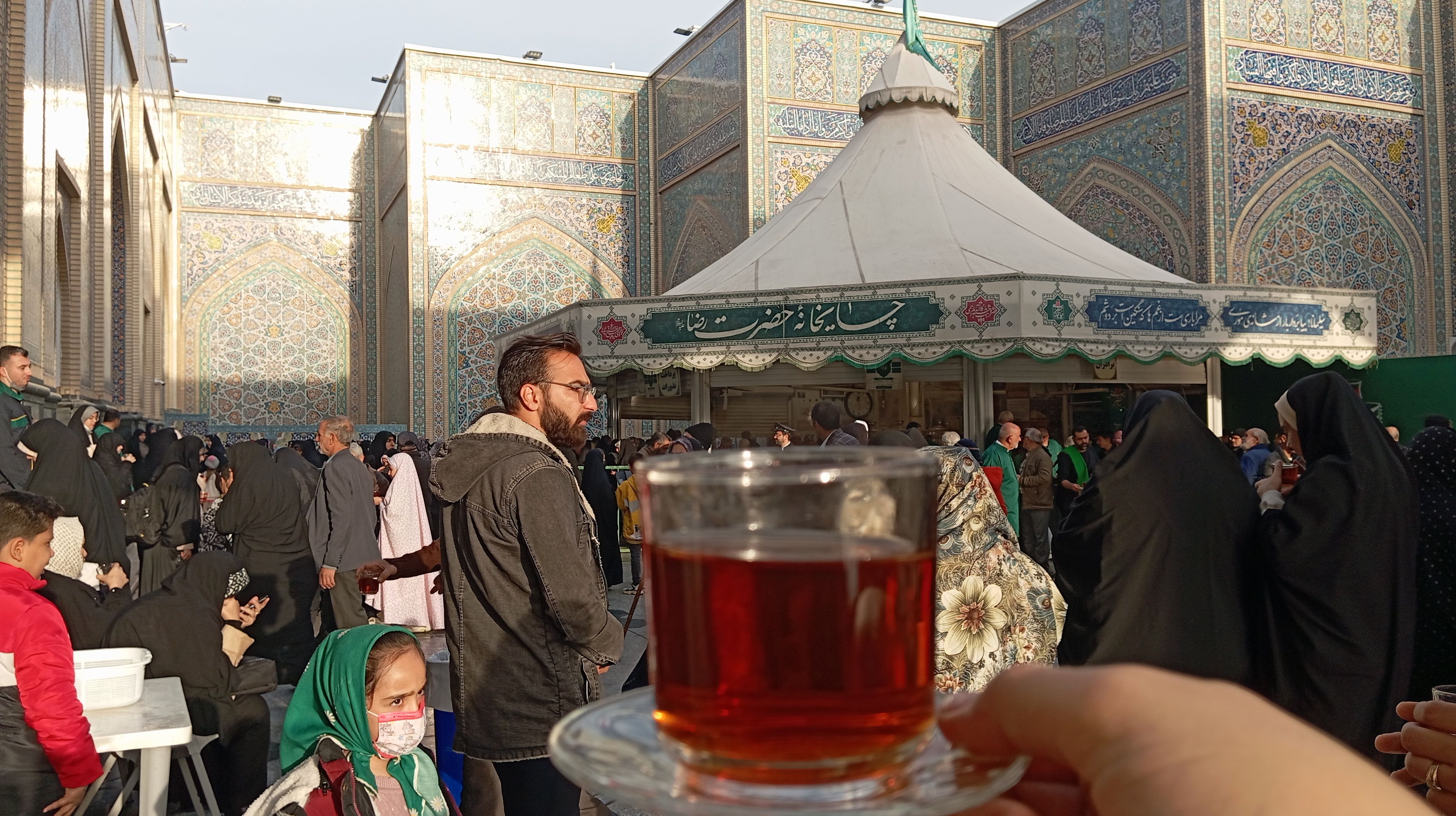 پذیرایی از زائران علی ابن موسی الرضا (ع)