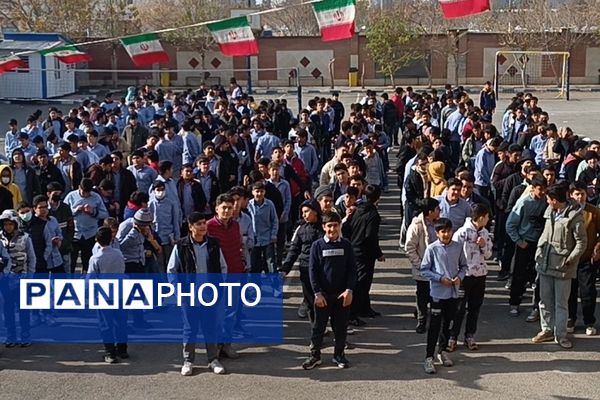 قهرمانی تیم والیبال مدرسه انصارالمهدی در مسابقات منطقه