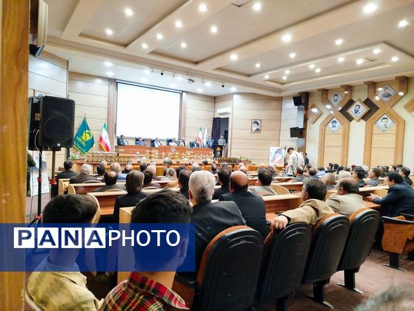 آیین تجلیل از برترین‌های فوتبال و فوتسال شهرستان کاشمر 