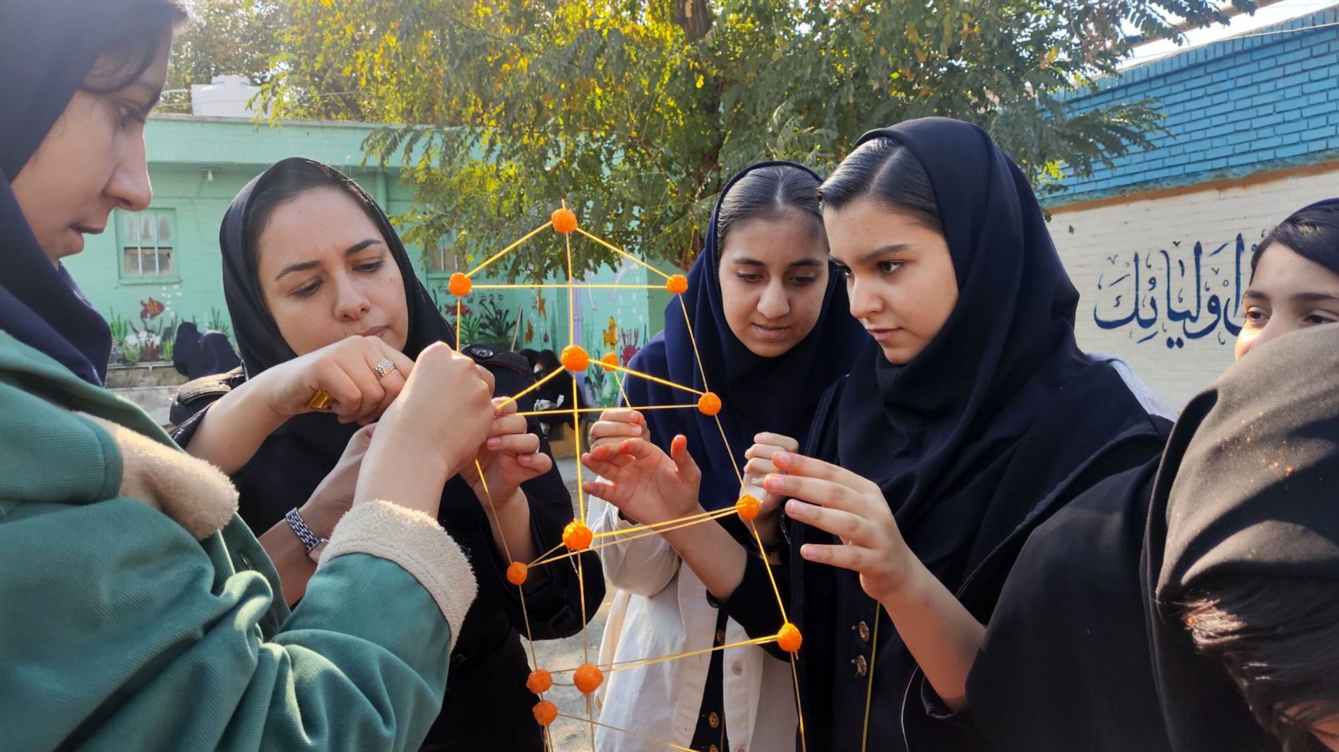 کاروان پژوهش از مدرسه تا آینده