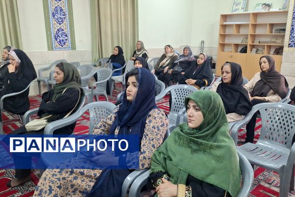 دومین جلسه آموزش خانواده در دبیرستان پویش