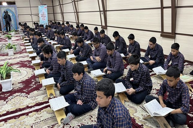 آیین افتتاحیه مسابقات قرآن، عترت و نماز در کرمان