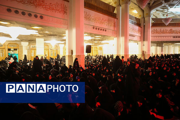 آیین شمعدان‌گردانی و خطبه خوانی شام رحلت حضرت معصومه(س)