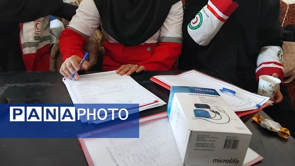 میز خدمت مسئولان در نماز جمعه شهر وردنجان