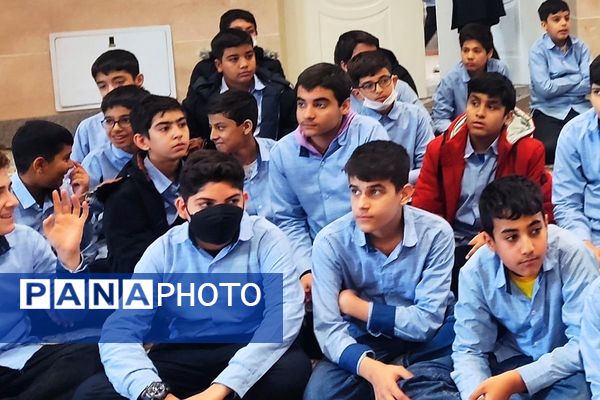 معاینات پزشکی دانش‌آموزان مدرسه انصارالمهدی قرچک