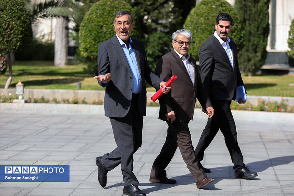 حاشیه جلسه هیات دولت - ۱۴ آبان