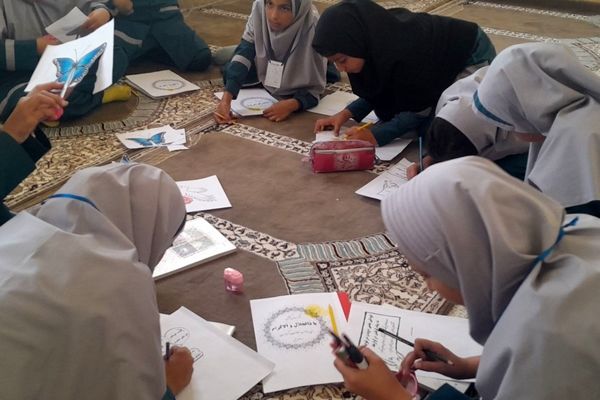 آماده‌سازی نمازخانه آموزشگاه زهرا عبداللهیان ارغا 