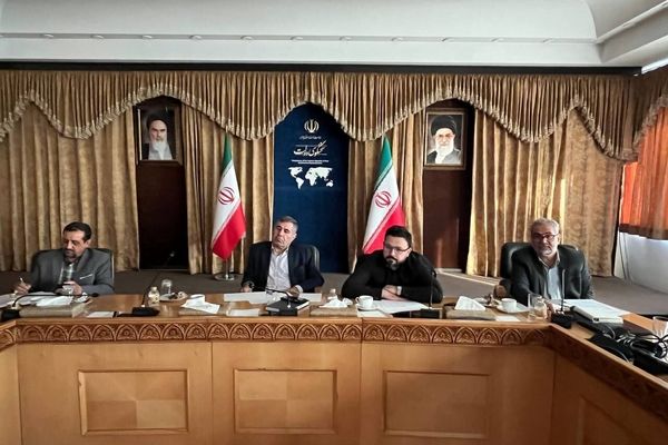 آهی: دولت پزشکیان بر شفافیت پاسخگویی و شایسته سالاری در بخش کشاورزی تأکید دارد