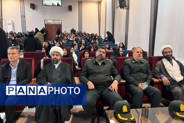 اعزام دانش‌آموزان دختر مدارس کهریزک به اردوی راهیان نور