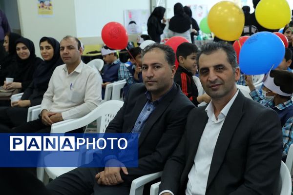 لبخند در صف صبحانه