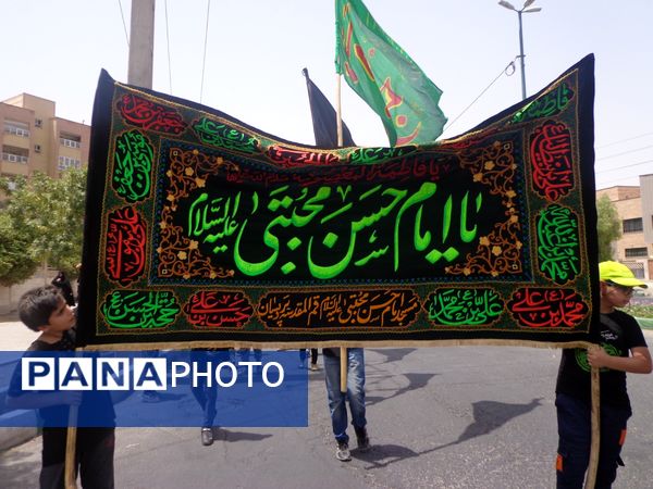 حزن عاشورایی در گلزار شهدای سیدمحمد کازرون