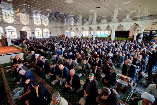 نماز عبادی سیاسی جمعه در شهرستان کاشمر 