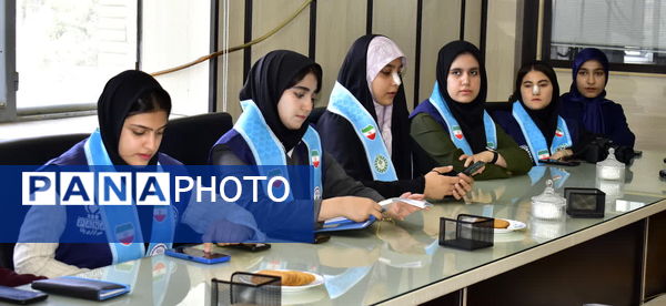نشست صمیمی دانش‌آموزان خبرنگار پانا با مدیرکل آموزش و پرورش کهگیلویه و بویراحمد 