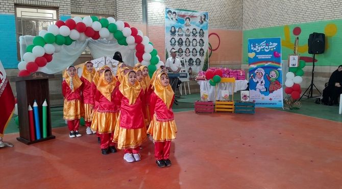 آیین محوری جشن «شکوفه‌ها» در زاهدان برگزار شد 
