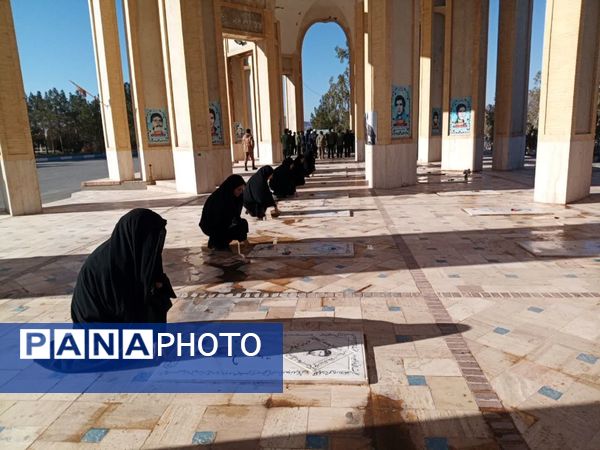 تجدید میثاق با آرمان‌های شهیدان و تقدیر از خانواده‌های معزز شهدا