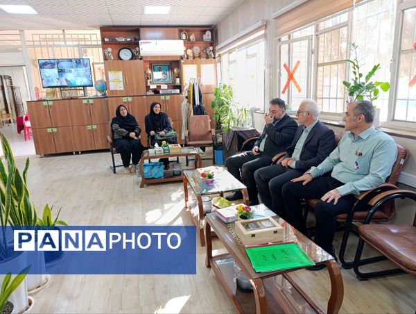 بیست و هشتمین گردهمایی کتاب گچ پژ در نیشابور 