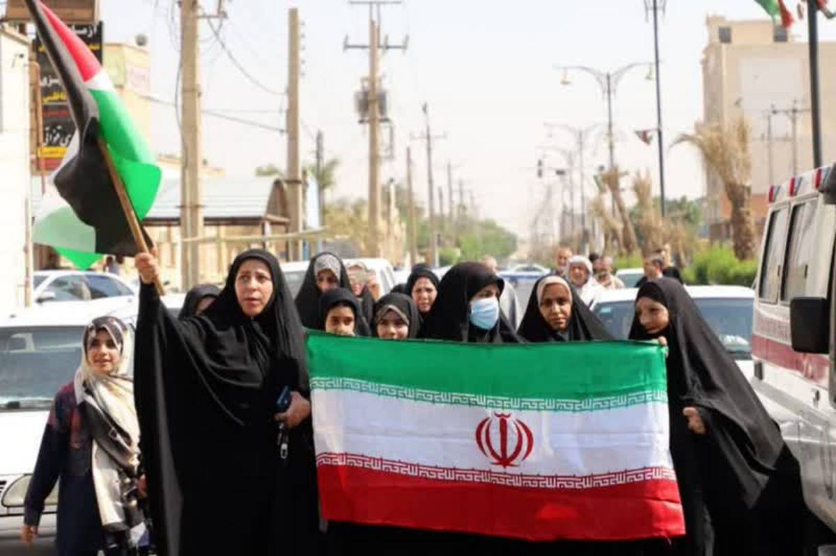 راهپیمایی بشارت نصر،با حضور گسترده فرهنگیان، دانشآموزان و اقشار مختلف دردشتآزادگان برگزارشد