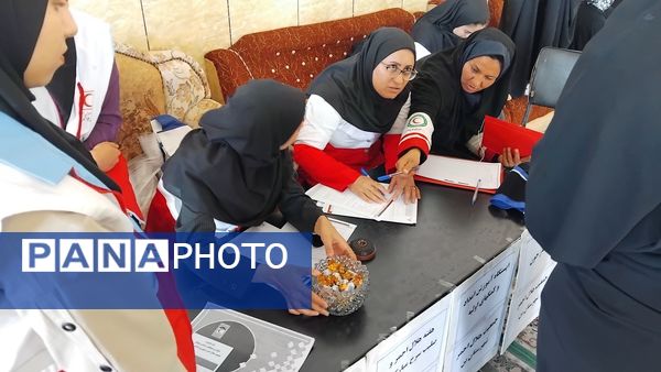 میز خدمت مسئولان در نماز جمعه شهر وردنجان