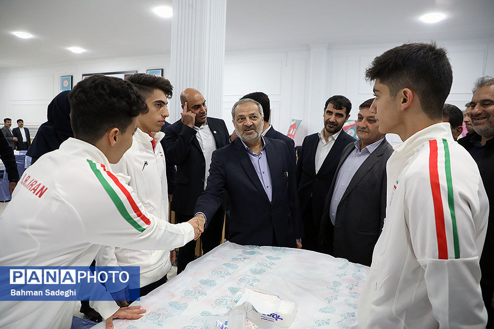 مراسم بدرقه کاروان ورزش دانش‌آموزی ایران به المپیاد جهانی با حضور وزیر آموزش و پرورش