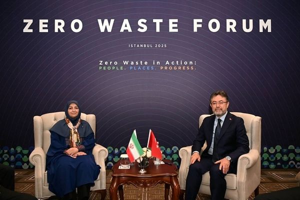 دیدار معاون رئیس‌جمهور با وزیر کشاورزی ترکیه در استانبول