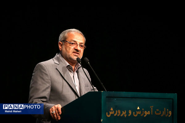 دیدار رییس‌جمهور با فرهنگیان و دانشجو معلمان