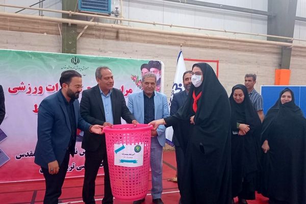 مراسم توزیع تجهیزات ورزشی؛کاروان مهر با نشاط در ناحیه 7 مشهد