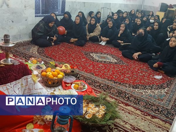 بزرگداشت شب یلدا  در آموزشگاه مرحوم صفری شهرستان خلیل آباد 