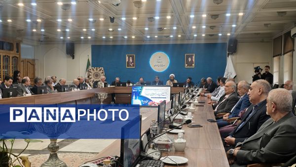 آیین رونمایی از پوستر بیست‌وهفتمین جشنواره خیرین مدرسه‌ساز استان اصفهان