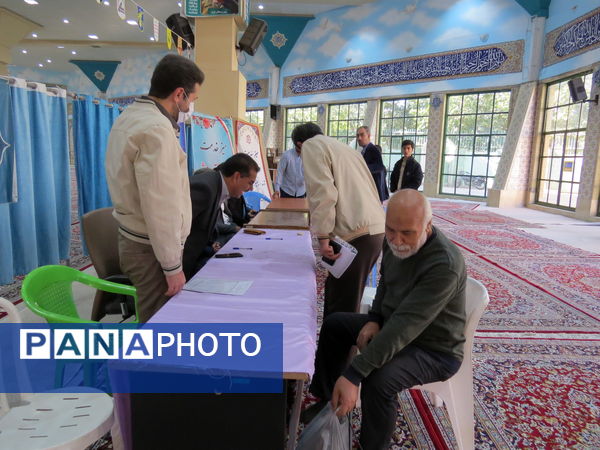 برپایی میز خدمت آموزش و پرورش خراسان شمالی