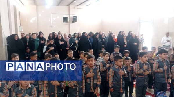 جشن شکوفه ها برای پسران کلاس اولی  دبستان شهید عجمی فدافن