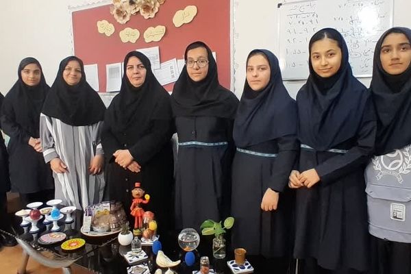 حال و هوای عید نوروز در دبیرستان دخترانه معلم