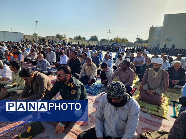 اقامه نماز عید سعید فطر در شهرستان منوجان 