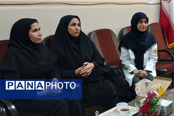 افتتاحیه سفیران سلامت در دبستان ابن‌سینا بهارستان‌دو