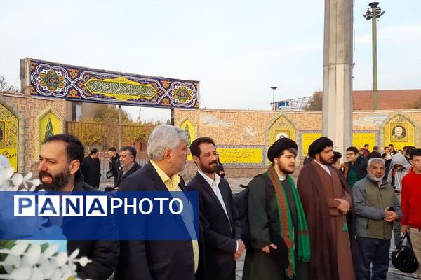 مراسم بدرقه دانش آموزان پسر ناحیه یک و دو شهرری در اردوی راهیان نور 