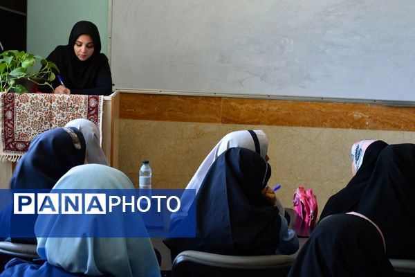 برگزاری مسابقات قرآن‌، عترت ونماز دربهارستان‌دو