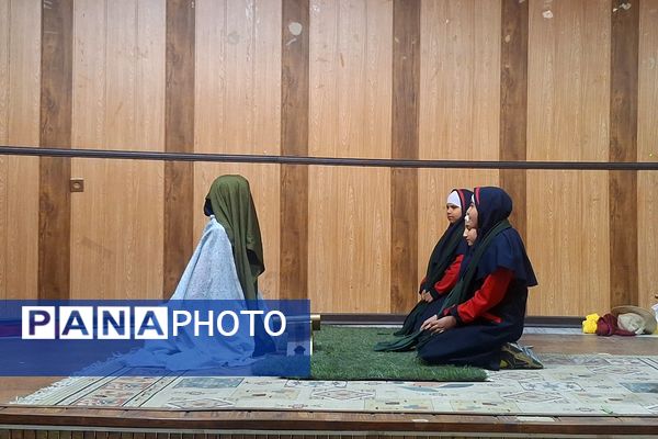ایجاد انگیزه و خلاقیت در دانش‌آموزان با اجرای تئاتر درسی 