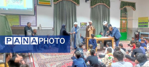 حضور ۷٠ دانش‌آموز  معتکف در مسجد امام رضا(ع)، رضا آباد شرقی شیروان