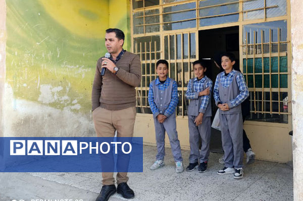 مراسم صبحگاهی دبستان شهید رحمت الله قلعه یزدانی و آموزشگاه آیت الله اراکی