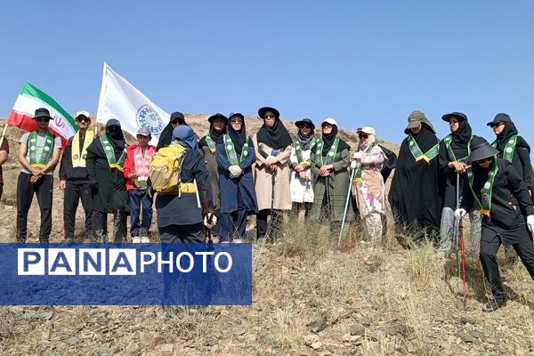 دومین روز از اردوی تربیت مربی تشکیلاتی سازمان دانش‌آموزی ناحیه ۷ مشهد