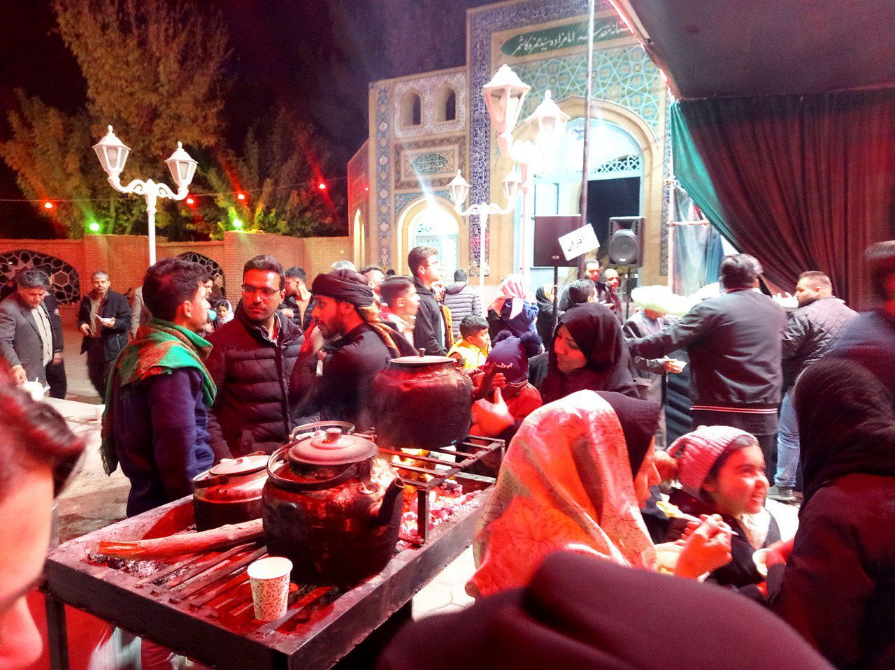 موکب هایی به عشق فاطمه (س) در کاشمر