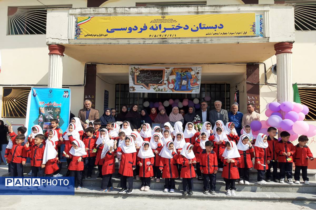 زنگ شکوفه‌ها در شهرستان عباس‌آباد به صدا درآمد