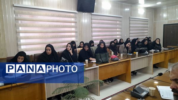 نشست مشترک معاونت پرورشی و فرهنگی آذربایجان شرقی با مدیران مدارس سراب 