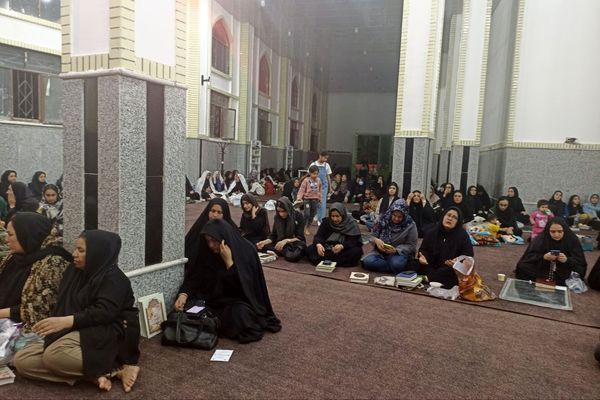 احیای شب بیست و یکم ماه مبارک رمضان در حاجی آباد