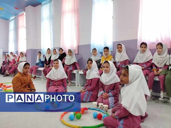 افتتاح اتاق بازی و یادگیری در دبستان دخترانه پیامبر اعظم و موعود شهرستان ملارد