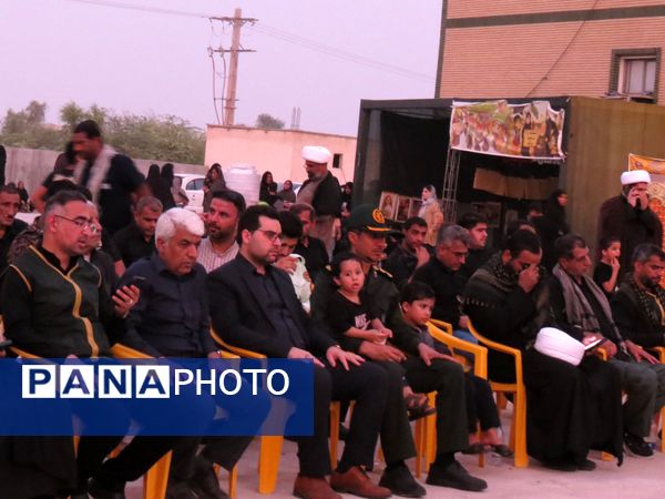 جاماندگان اربعین در بندرخمیر، شور حسینی را به خیابان‌ها آوردند