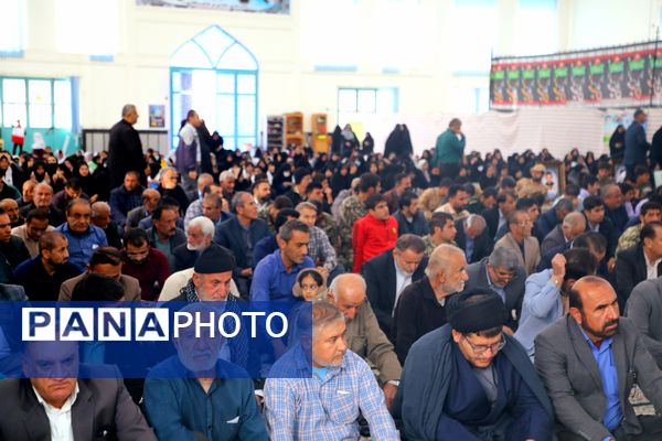 اجتماع همایش «شکوه اقتدار» بسیجیان در لنده