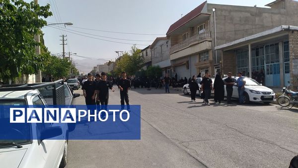 مردم روستای «هیو» در مراسم باشکوه عزاداری تاسوعا شرکت کردند