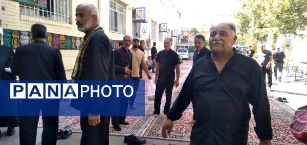 برپایی موکب گام‌های عاشقی امام رضا(ع) در دبیرستان جباریان مشهد